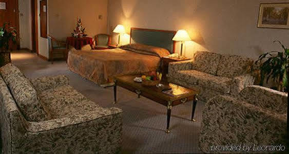 The George By Saffron, Creek Hotel 3*